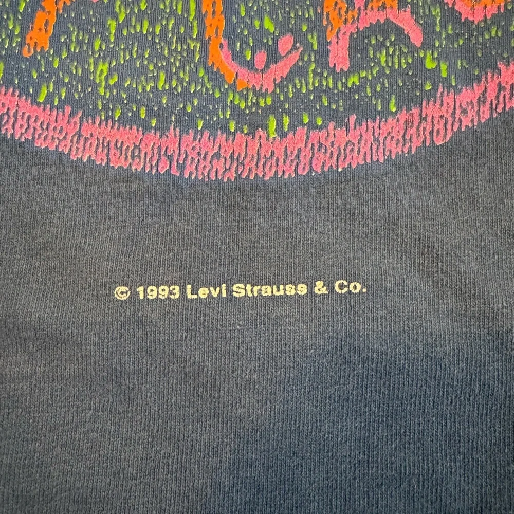 Vintage 1993 Levi's Strauss & Co blue Graphic Tee